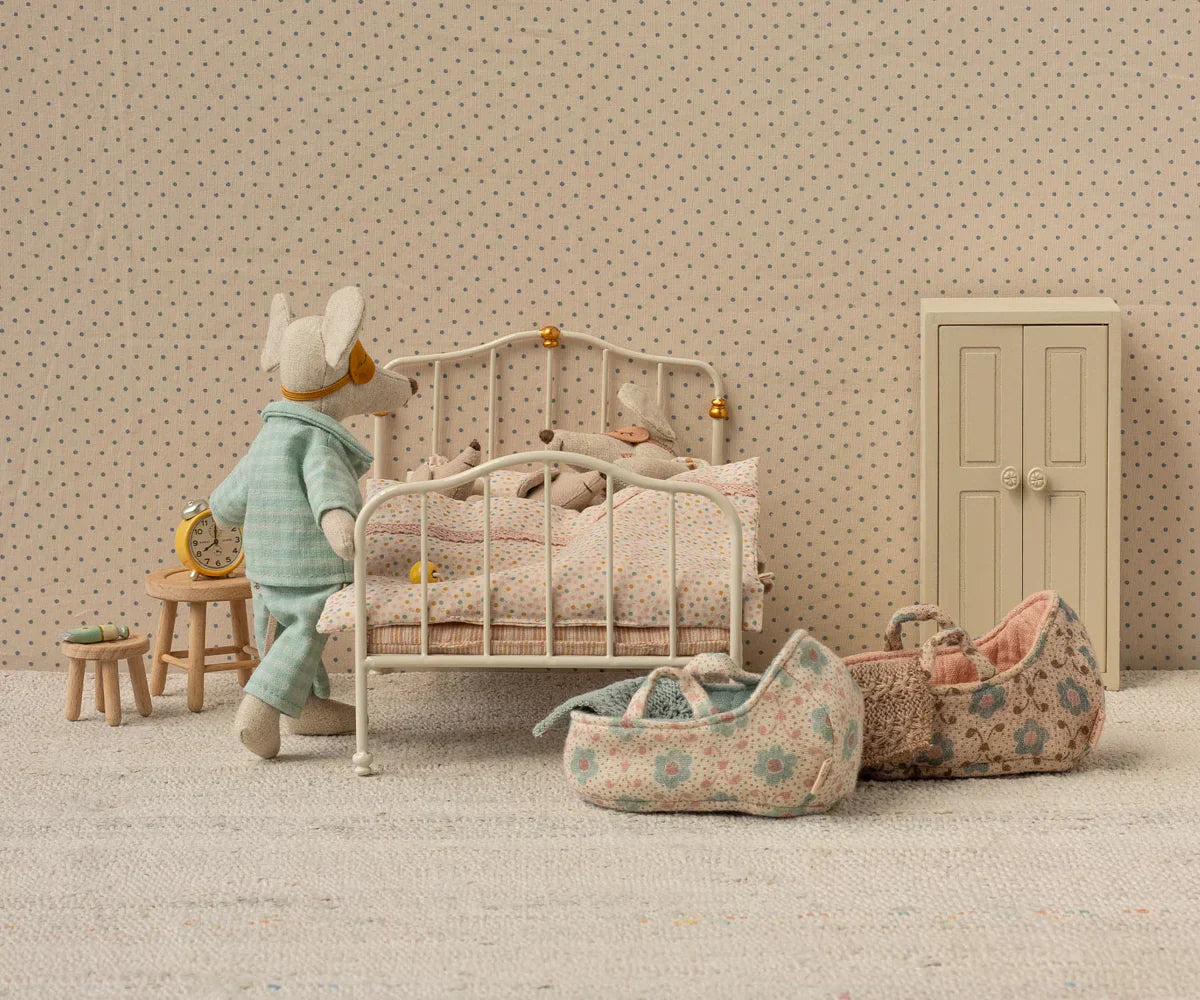 Maileg Vintage bed, Mouse - Off white