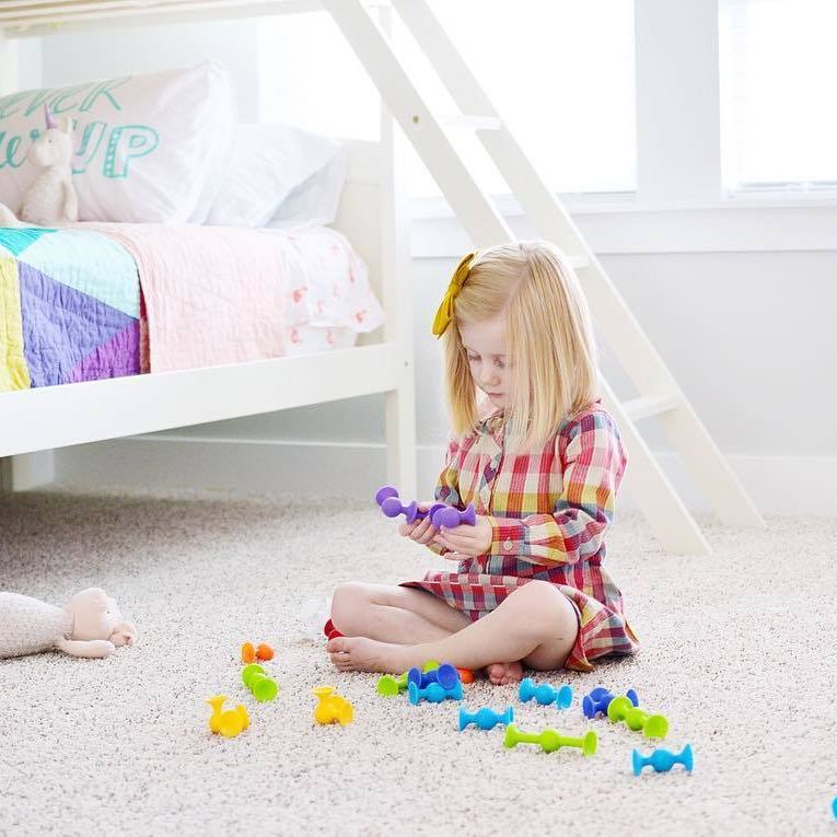 Fat Brain Toys Squigz Starter Set