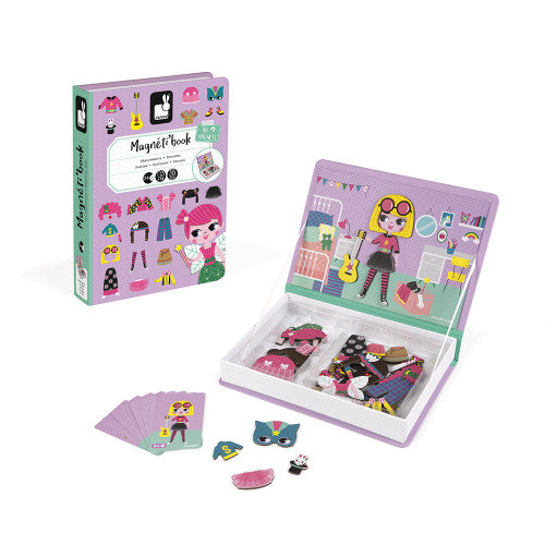 Girl's Costumes Magneti' Book